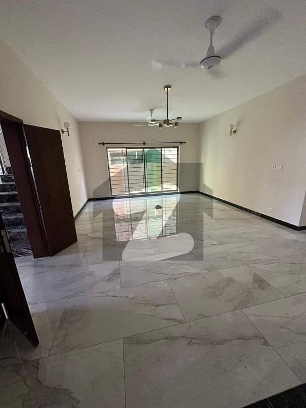 BRAND NEW 375 SQ. YARDs HOUSE AVAILABLE FOR RENT PURPOSE IN ASKARI 6 JUST IN 1 LAC BRAND NEW 375 SQ. YARDs HOUSE AVAILABLE FOR RENT PURPOSE IN ASKARI 6 JUST IN 1 LAC