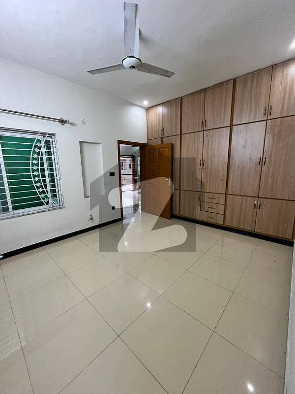 7 Marla Upper Portion Available For Rent G-13/2 7 Marla Upper Portion Available For Rent G-13/2