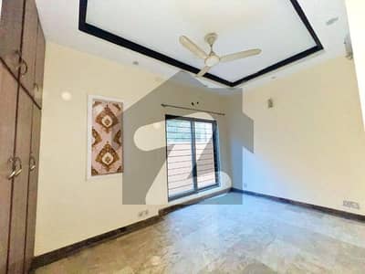 Beautiful 10 Marla House For Sale Prime Location | Ideal Investment