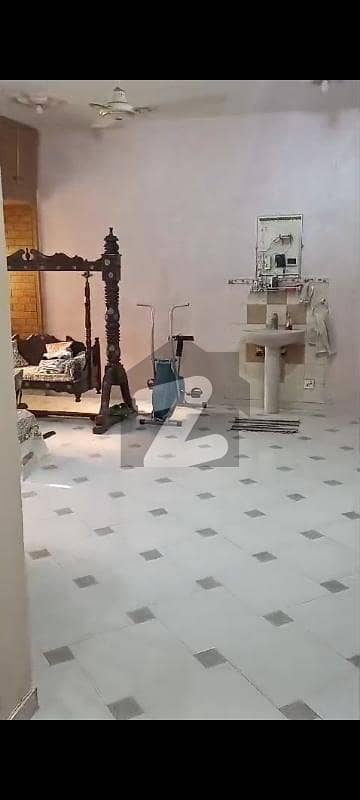 شرف آباد گلشنِ اقبال ٹاؤن,کراچی میں 4 کمروں کا 10 مرلہ بالائی پورشن 4.35 کروڑ میں برائے فروخت۔ شرف آباد گلشنِ اقبال ٹاؤن,کراچی میں 4 کمروں کا 10 مرلہ بالائی پورشن 4.35 کروڑ میں برائے فروخت۔