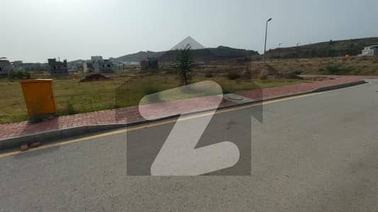 بحریہ انکلیو - سیکٹر سی 2 بحریہ انکلیو,بحریہ ٹاؤن,اسلام آباد میں 1 کنال رہائشی پلاٹ 2.7 کروڑ میں برائے فروخت۔ بحریہ انکلیو - سیکٹر سی 2 بحریہ انکلیو,بحریہ ٹاؤن,اسلام آباد میں 1 کنال رہائشی پلاٹ 2.7 کروڑ میں برائے فروخت۔