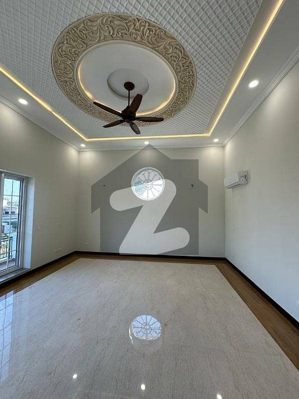 Brand New Luxury 9 Bedroom House Brand New Luxury 9 Bedroom House