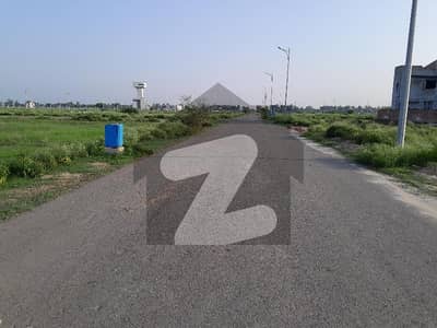 ڈی ایچ اے فیز9 پریزم - بلاک ای ڈی ایچ اے فیز9 پریزم,ڈی ایچ اے ڈیفینس,لاہور میں 1 کنال رہائشی پلاٹ 2.1 کروڑ میں برائے فروخت۔ ڈی ایچ اے فیز9 پریزم - بلاک ای ڈی ایچ اے فیز9 پریزم,ڈی ایچ اے ڈیفینس,لاہور میں 1 کنال رہائشی پلاٹ 2.1 کروڑ میں برائے فروخت۔