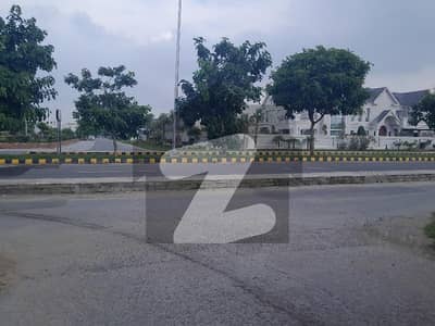 ڈی ایچ اے فیز 8 - بلاک ایکس فیز 8,ڈیفنس (ڈی ایچ اے),لاہور میں 1 کنال رہائشی پلاٹ 3.2 کروڑ میں برائے فروخت۔ ڈی ایچ اے فیز 8 - بلاک ایکس فیز 8,ڈیفنس (ڈی ایچ اے),لاہور میں 1 کنال رہائشی پلاٹ 3.2 کروڑ میں برائے فروخت۔