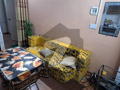 جوہر ٹاؤن فیز 1 جوہر ٹاؤن,لاہور میں 3 کمروں کا 3 مرلہ مکان 75.0 ہزار میں کرایہ پر دستیاب ہے۔