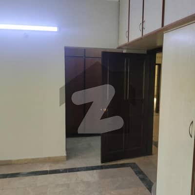 ڈی ایچ اے فیز 1 ڈی ایچ اے ڈیفینس,کراچی میں 3 کمروں کا 1 کنال بالائی پورشن 1.75 لاکھ میں کرایہ پر دستیاب ہے۔ ڈی ایچ اے فیز 1 ڈی ایچ اے ڈیفینس,کراچی میں 3 کمروں کا 1 کنال بالائی پورشن 1.75 لاکھ میں کرایہ پر دستیاب ہے۔