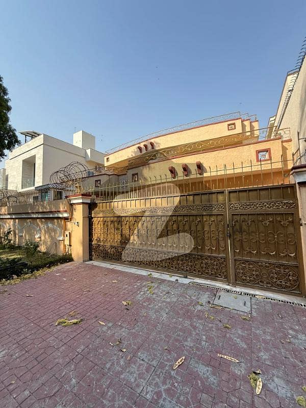 Beautiful house for rent in F-8 Beautiful house for rent in F-8
