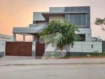 500sq yd Villa FOR SALE, at Main Jinnah Avenue, Facing ALI VILLA and Theme Park at Bahria Town Karachi Prime Location 500sq yd Villa FOR SALE, at Main Jinnah Avenue, Facing ALI VILLA and Theme Park at Bahria Town Karachi Prime Location