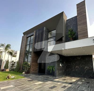 1 Kanal Lavish Upper Portion On Top Location For Rent In DHA Phase 7 Lahore