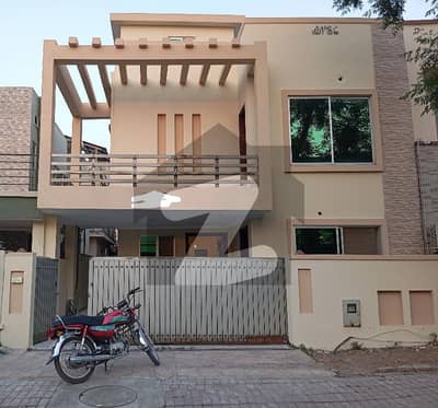 10 Marla Single Unit House Available For Rent In Bahria Town Rawalpindi
