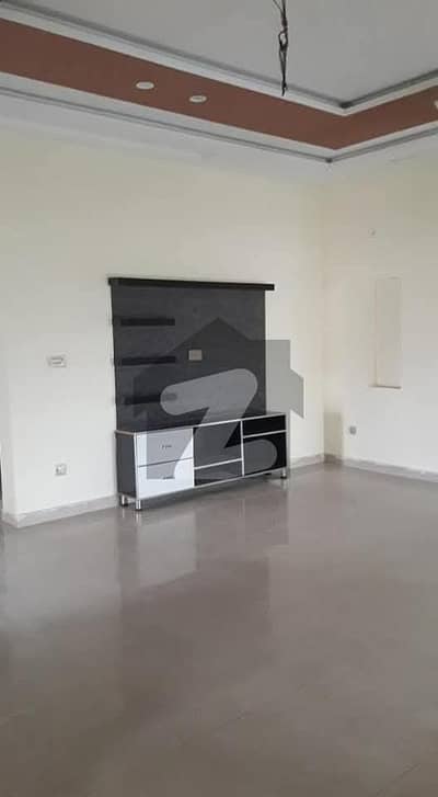 14 Marla Upper Portion For Rent In Nash_E_Man Iqbal Phase 2