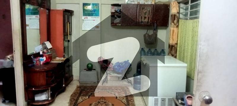 650 Square Feet Flat For Sale In Gulberg Town 650 Square Feet Flat For Sale In Gulberg Town