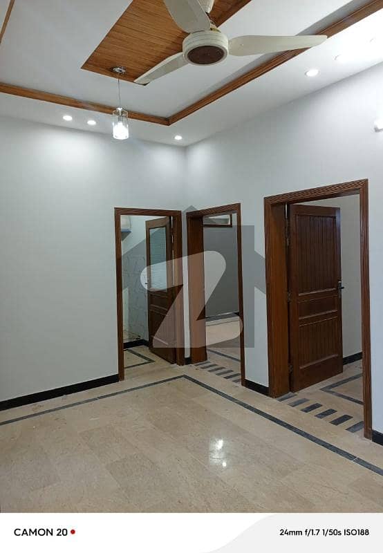 i-16/4 upper portion available for rent i-16/4 upper portion available for rent