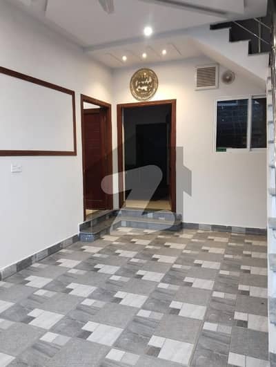 ٹیک ٹاؤن (ٹی این ٹی کالونی) ستیانہ روڈ,فیصل آباد میں 5 مرلہ مکان 1.39 کروڑ میں برائے فروخت۔ ٹیک ٹاؤن (ٹی این ٹی کالونی) ستیانہ روڈ,فیصل آباد میں 5 مرلہ مکان 1.39 کروڑ میں برائے فروخت۔