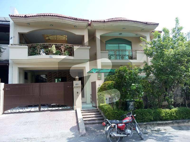 Ground Portion Available For Rent Ground Portion Available For Rent