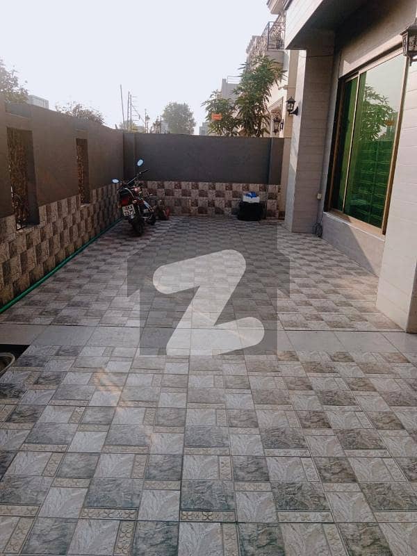 لیک سٹی رائیونڈ روڈ,لاہور میں 3 کمروں کا 1 کنال زیریں پورشن 1.3 لاکھ میں کرایہ پر دستیاب ہے۔ لیک سٹی رائیونڈ روڈ,لاہور میں 3 کمروں کا 1 کنال زیریں پورشن 1.3 لاکھ میں کرایہ پر دستیاب ہے۔