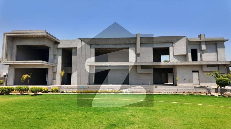 10 Kanal Lavish Farm House For Sale 10 Kanal Lavish Farm House For Sale