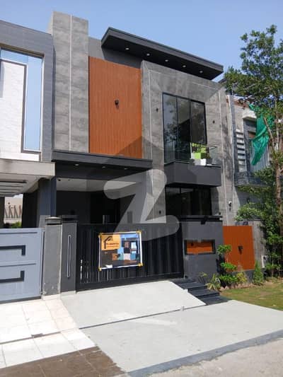 Brilliantly Located 5-Marla Dream Home With Lavish Interiors, Modern Amenities &Amp; Flawless Surroundings In DHA Phase 6 Brilliantly Located 5-Marla Dream Home With Lavish Interiors, Modern Amenities &Amp; Flawless Surroundings In DHA Phase 6