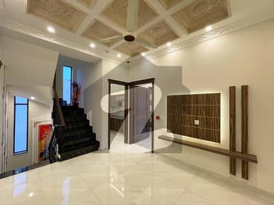 10 Marla Upper Portion For Rent In Punjab Society, Lahore Peaceful Location | Family Only