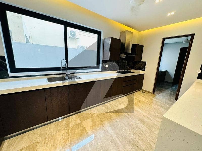F8 Very Beautiful Triple Stories House For Sale F8 Very Beautiful Triple Stories House For Sale