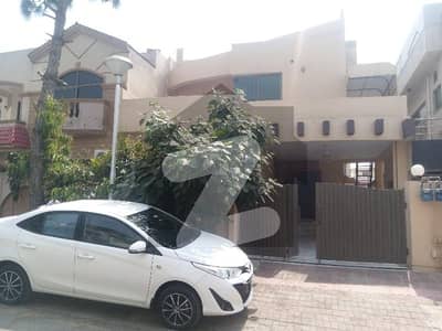 بحریہ ٹاؤن فیز 2 بحریہ ٹاؤن راولپنڈی,راولپنڈی میں 6 کمروں کا 10 مرلہ مکان 4.2 کروڑ میں برائے فروخت۔ بحریہ ٹاؤن فیز 2 بحریہ ٹاؤن راولپنڈی,راولپنڈی میں 6 کمروں کا 10 مرلہ مکان 4.2 کروڑ میں برائے فروخت۔