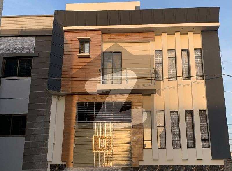 علامہ اقبال ٹاؤن گوجرانوالہ میں 3 کمروں کا 5 مرلہ مکان 1.4 کروڑ میں برائے فروخت۔ علامہ اقبال ٹاؤن گوجرانوالہ میں 3 کمروں کا 5 مرلہ مکان 1.4 کروڑ میں برائے فروخت۔