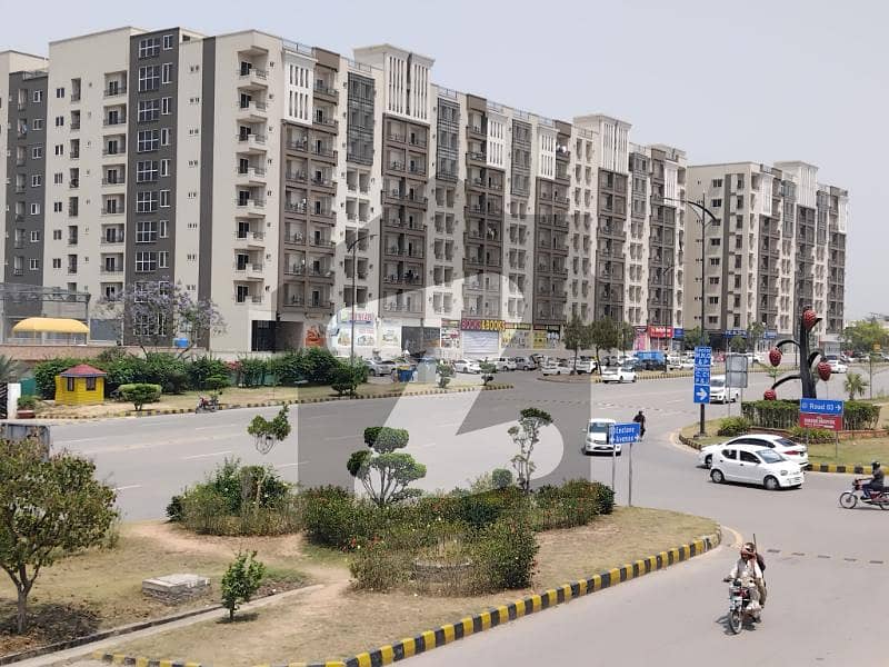 Beautiful Two-Bed Apartment With Top Location Beautiful Two-Bed Apartment With Top Location