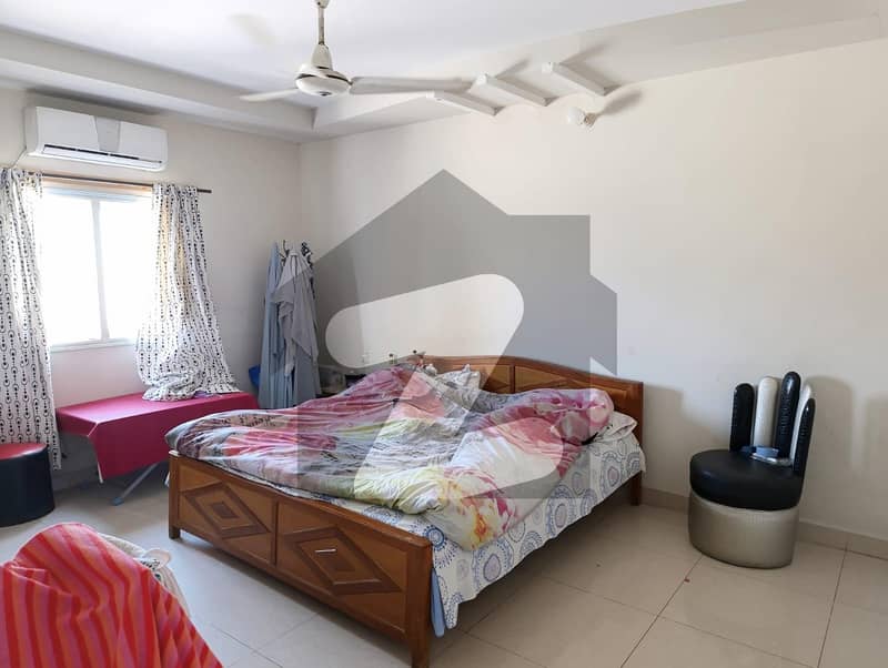 Maintained 3rd Floor Portion For Sale Maintained 3rd Floor Portion For Sale