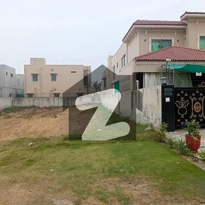ڈی ایچ اے فیز 7 - بلاک وائے فیز 7,ڈیفنس (ڈی ایچ اے),لاہور میں 1 کنال رہائشی پلاٹ 3.25 کروڑ میں برائے فروخت۔ ڈی ایچ اے فیز 7 - بلاک وائے فیز 7,ڈیفنس (ڈی ایچ اے),لاہور میں 1 کنال رہائشی پلاٹ 3.25 کروڑ میں برائے فروخت۔