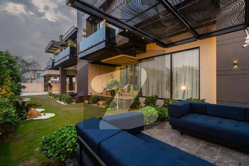 2 Kanal Ultra Luxury Designer Residence Available For Sale In DHA Lahore ! 2 Kanal Ultra Luxury Designer Residence Available For Sale In DHA Lahore !