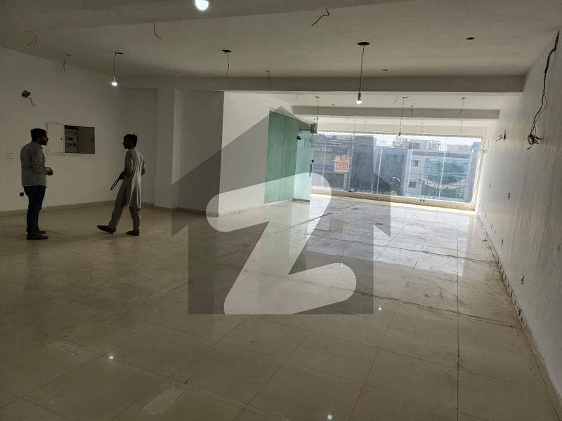 8 MARLA COMMERCIAL FLOOR PHASE 5 DHA 8 MARLA COMMERCIAL FLOOR PHASE 5 DHA