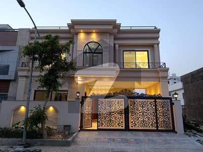 10 Marla Designer House For Rent In A Block Top City Islamabad. Prime Location, Top-Class Amenities, and Unbeatable Quality. 10 Marla Designer House For Rent In A Block Top City Islamabad. Prime Location, Top-Class Amenities, and Unbeatable Quality.