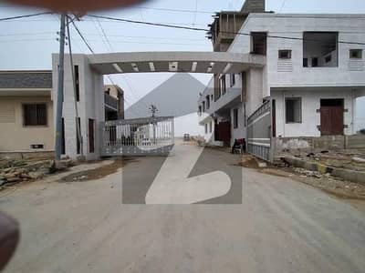 150 Yards Corner Plot For Sale / Punjabi Sodagran Phase 2 Sector 50
