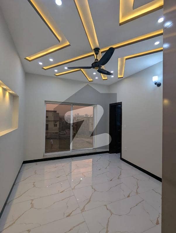 A 8.5 Marla Beautiful Corner House Available In Bahria Phase 8 Safari Valley