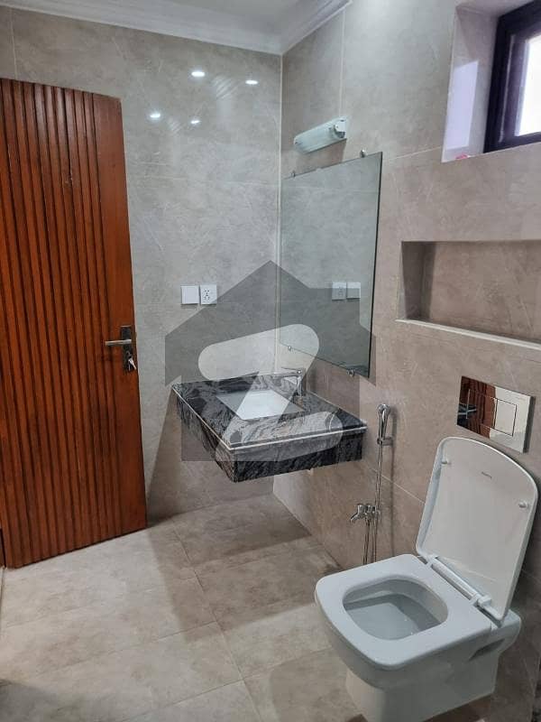 flat for rent in family bilding flat for rent in family bilding