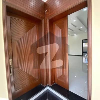 بحریہ انکلیو - سیکٹر سی 2 بحریہ انکلیو,بحریہ ٹاؤن,اسلام آباد میں 5 کمروں کا 10 مرلہ مکان 5.3 کروڑ میں برائے فروخت۔ بحریہ انکلیو - سیکٹر سی 2 بحریہ انکلیو,بحریہ ٹاؤن,اسلام آباد میں 5 کمروں کا 10 مرلہ مکان 5.3 کروڑ میں برائے فروخت۔