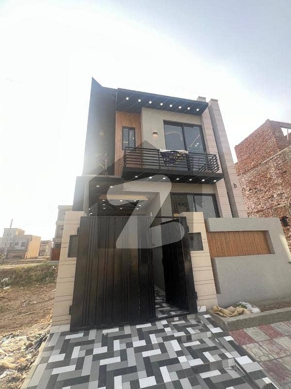 الرحمان گارڈن فیز 2 الرحمان گارڈن,لاہور میں 3 کمروں کا 3 مرلہ مکان 1.2 کروڑ میں برائے فروخت۔ الرحمان گارڈن فیز 2 الرحمان گارڈن,لاہور میں 3 کمروں کا 3 مرلہ مکان 1.2 کروڑ میں برائے فروخت۔
