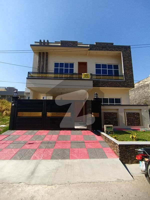 G-13 30x60 Brand new double story house available G-13 30x60 Brand new double story house available
