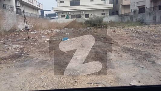جی ۔ 11/2 جی ۔ 11,اسلام آباد میں 8 مرلہ رہائشی پلاٹ 5.0 کروڑ میں برائے فروخت۔