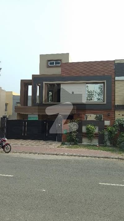 11 Marla upper portion for rent in ghaznavi block 60 fit rood good location A plus house visit anytime pic available lock option 11 Marla upper portion for rent in ghaznavi block 60 fit rood good location A plus house visit anytime pic available lock option
