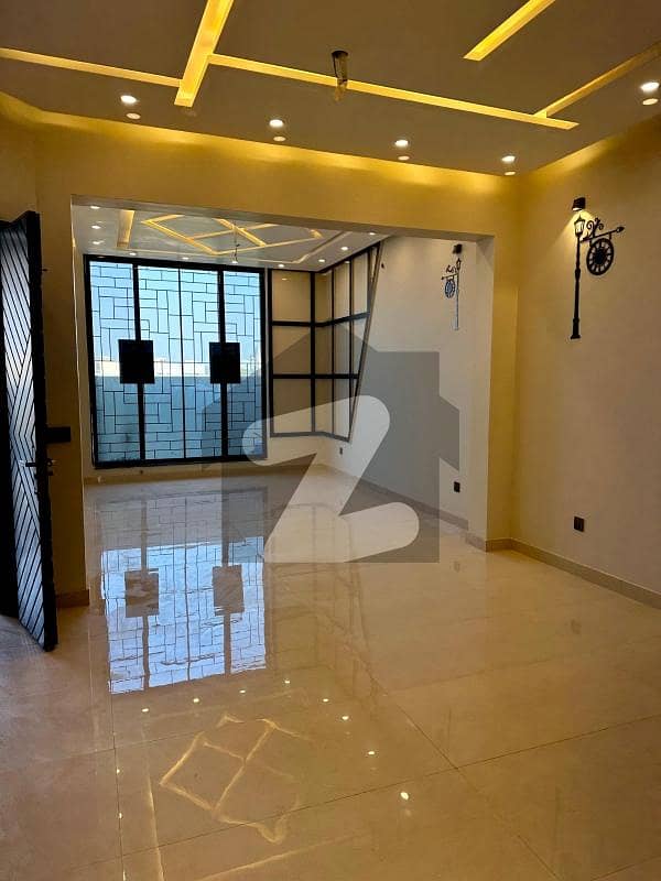 Luxurious 8 Marla House For Sale Luxurious 8 Marla House For Sale