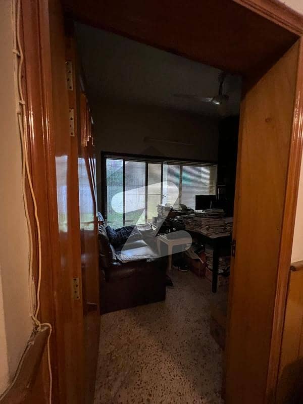 INVESTOR PRICE ONE KANAL HOUSE FOR SALE INVESTOR PRICE ONE KANAL HOUSE FOR SALE