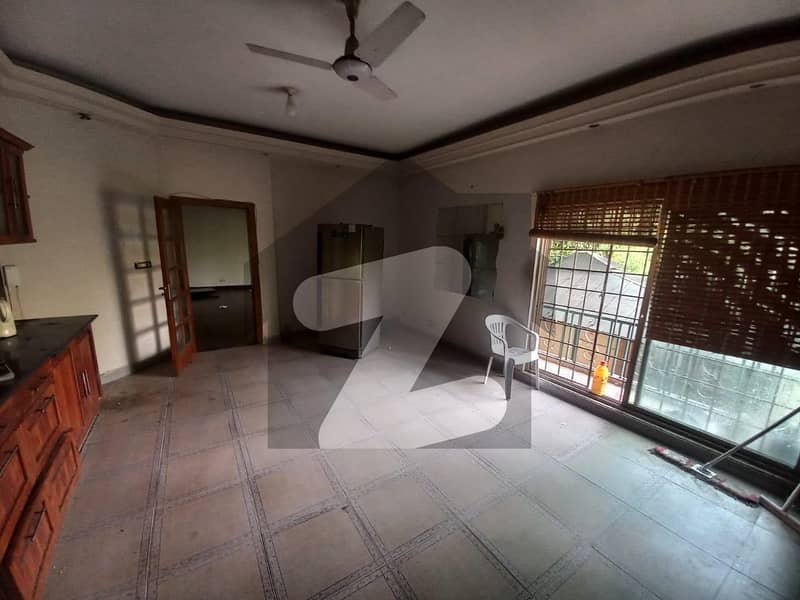 Old House For Sale On Investor Price