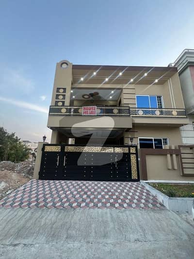 جناح گارڈنز فیز 1 جناح گارڈنز,ایف ای سی ایچ ایس,اسلام آباد میں 5 کمروں کا 7 مرلہ مکان 3.25 کروڑ میں برائے فروخت۔ جناح گارڈنز فیز 1 جناح گارڈنز,ایف ای سی ایچ ایس,اسلام آباد میں 5 کمروں کا 7 مرلہ مکان 3.25 کروڑ میں برائے فروخت۔