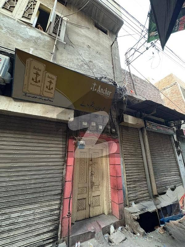 حسین آگاہی بازار ملتان میں 5 مرلہ دکان 4.25 کروڑ میں برائے فروخت۔ حسین آگاہی بازار ملتان میں 5 مرلہ دکان 4.25 کروڑ میں برائے فروخت۔