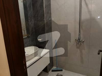 1 BEDROOM FURNIHSED APARTMENT IS AVAILABLE FOR RENT IN BAHRIA TOWN SECTOR C