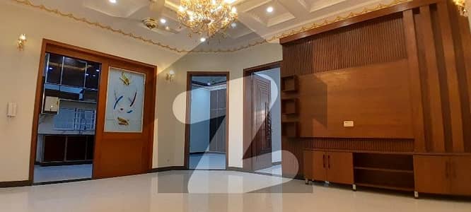 A Prime Location House Of 5 Marla In Lahore