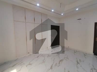 واپڈا ٹاؤن فیز 1 - بلاک ای واپڈا ٹاؤن فیز 1,واپڈا ٹاؤن,ملتان میں 4 کمروں کا 7 مرلہ مکان 65.0 ہزار میں کرایہ پر دستیاب ہے۔