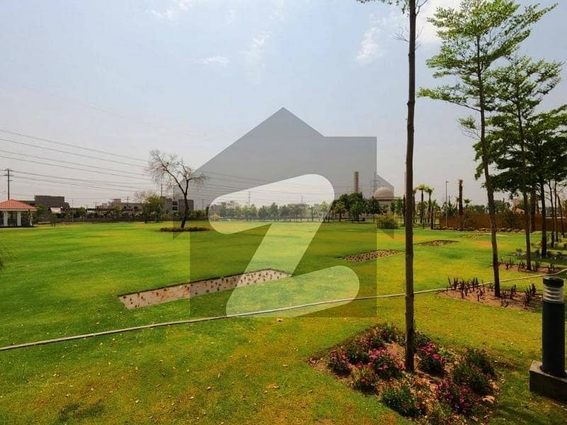 ایل ڈی اے ایوینیو لاہور میں 1 کنال رہائشی پلاٹ 1.3 کروڑ میں برائے فروخت۔