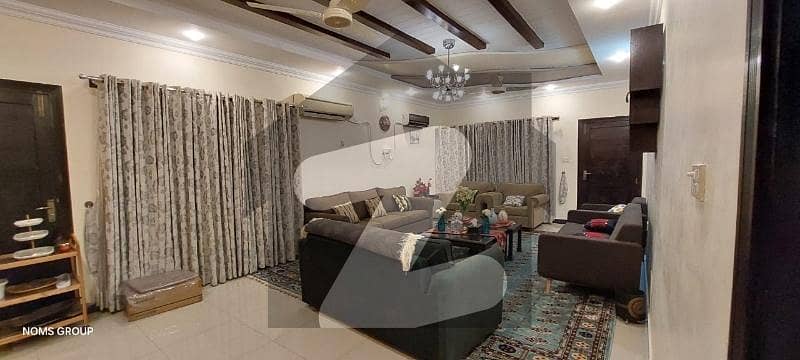 حیات آباد فیز 7 حیات آباد,پشاور میں 8 کمروں کا 1 کنال مکان 9.75 کروڑ میں برائے فروخت۔ حیات آباد فیز 7 حیات آباد,پشاور میں 8 کمروں کا 1 کنال مکان 9.75 کروڑ میں برائے فروخت۔